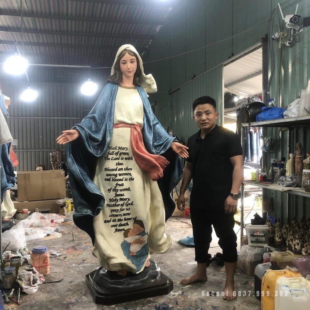 Mẫu Tượng Mẹ Ban Ơn để ngoài trời đậm nét cổ điển Châu Âu cao 2m