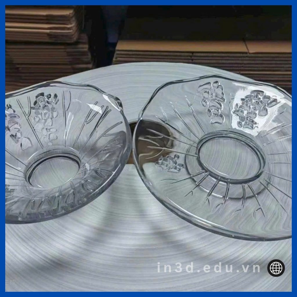 Công nghệ in 3d trong suốt đang được ứng dụng rộng rãi trong ngành công nghiệp, kiến trúc, thiết kế sản phẩm, y tế và nghệ thuật, mang lại hiệu quả nổi bật trong việc chế tạo mẫu, thử nghiệm ý tưởng và sản xuất các chi tiết có giá trị cao. Với đội ngũ kỹ sư giàu kinh nghiệm và hệ thống máy in hiện đại, Cường Thái Group luôn cam kết đem đến dịch vụ in 3D chính xác – nhanh chóng – chuyên nghiệp cho khách hàng trong và ngoài nước. Transparent 3D printing, In 3D trong suốt, Clear resin 3D printing, In 3D bằng nhựa trong suốt, High transparency resin, Nhựa độ trong cao, Crystal clear 3D print, In 3D pha lê trong suốt, SLA clear resin printing, In 3D SLA nhựa trong, DLP transparent resin model, Mô hình resin trong suốt công nghệ DLP, Polished clear 3D object, Sản phẩm 3D trong suốt được đánh bóng, Optical-grade resin printing, In 3D bằng nhựa quang học, Transparent prototype printing, In mẫu thử trong suốt, 3D printed clear parts, Chi tiết in 3D bằng nhựa trong suốt .Cường Thái Group tự hào là đơn vị tiên phong tại Việt Nam trong lĩnh vực in 3D nhựa trong suốt cao cấp, với hơn 688+ dự án đã triển khai thành công. Chúng tôi mang đến giải pháp in 3D chất lượng cao, giúp tạo ra những sản phẩm có độ trong suốt vượt trội, bề mặt mịn và chi tiết sắc nét, đáp ứng cả nhu cầu thẩm mỹ lẫn kỹ thuật.
